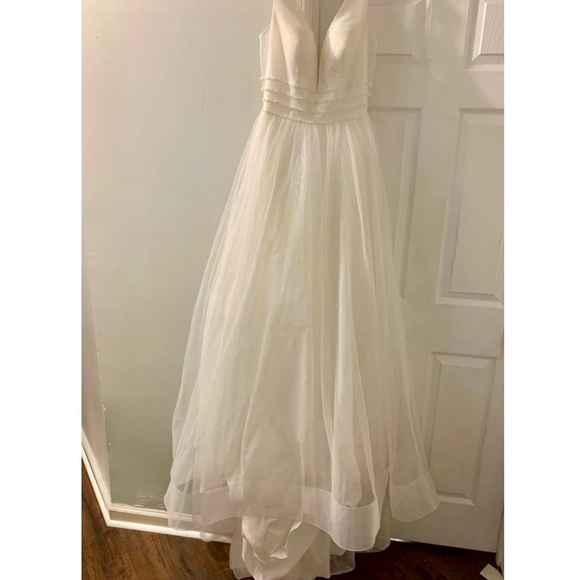 WEDDING DRESS - Picture 5 of 8